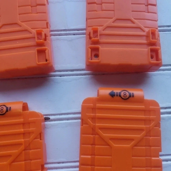Nerf Gun 4 Magazines Clips Pre Owned Can Fit 8 Darts a time - Picture 7 of 11